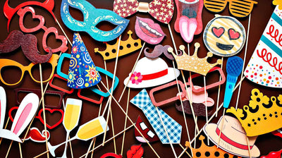 10 DIY Photo Booth Prop Ideas